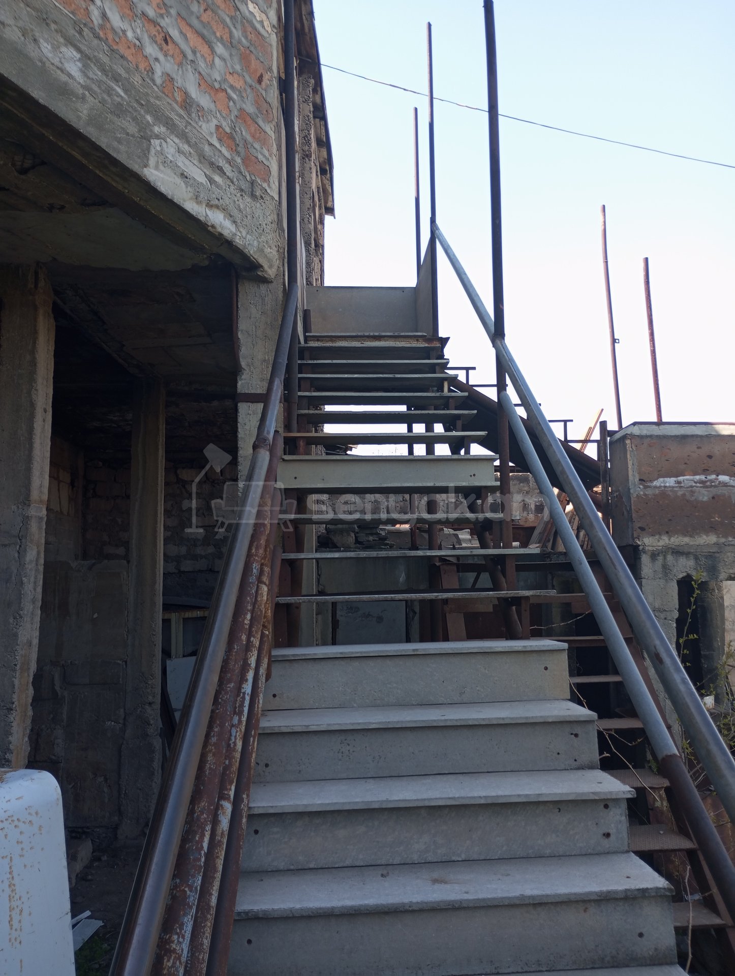 5 Սենյականոց Սեփական Տուն, 300քմ, Ավտոտնակով