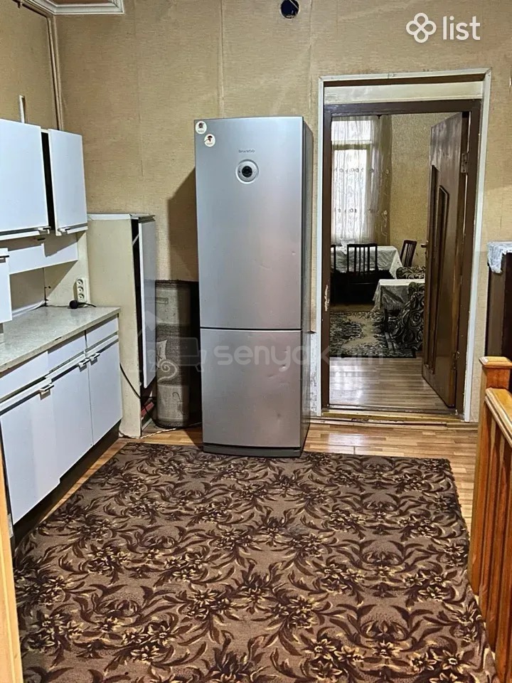 2 Սենյականոց Բնակարան Քարե Շենքում, 40քմ, 1/1 հարկ, Նորմալ Վիճակում, Կահավորված