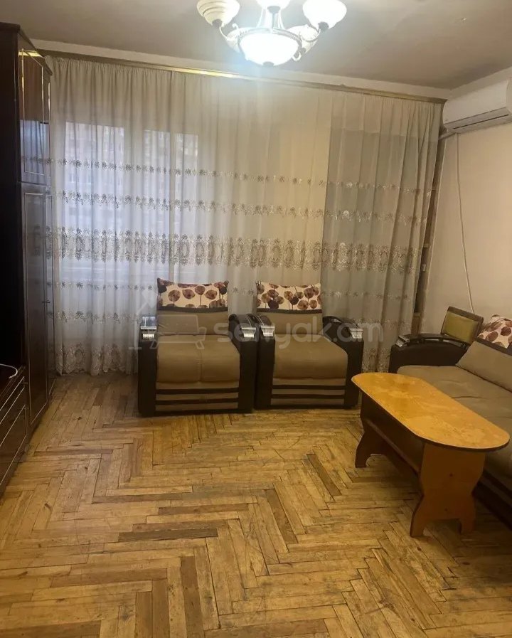 3 Սենյականոց Բնակարան, 70քմ, 4/9 հարկ, Նորմալ Վիճակում, Կահավորված