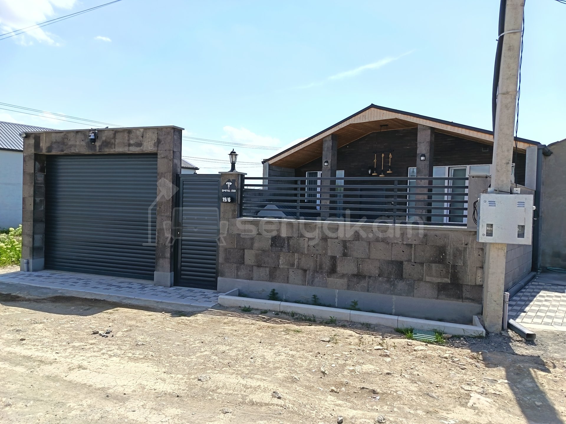 2 Սենյականոց Սեփական Տուն, 60քմ, Կապիտալ Վերանորոգված