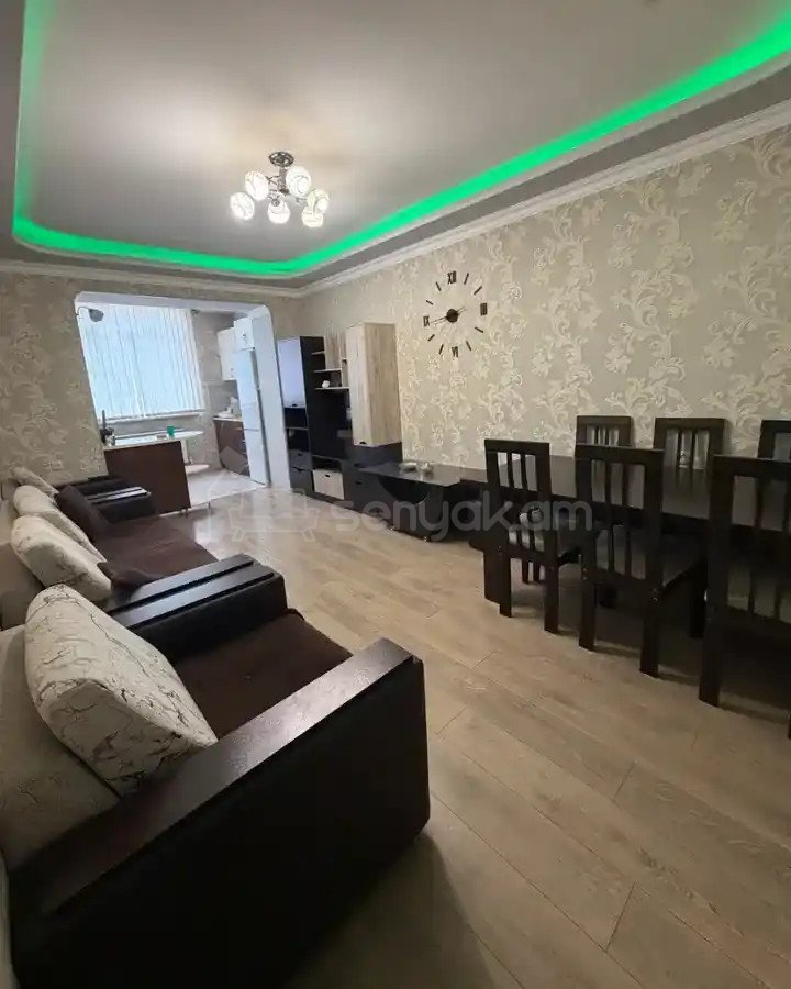 2 Սենյականոց Բնակարան Քարե Շենքում, 50քմ, 4/5 հարկ, Կապիտալ Վերանորոգված, Կահավորված