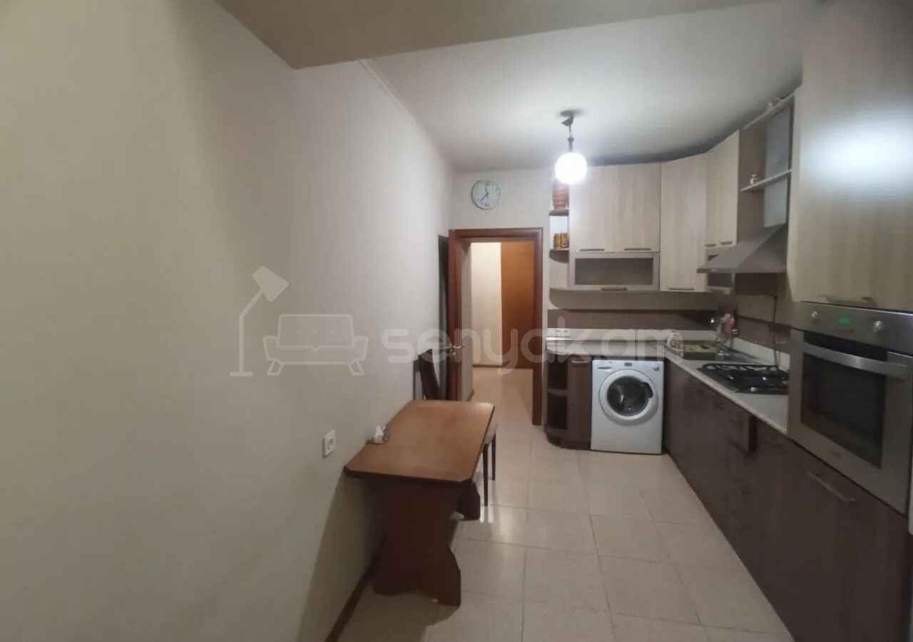 2 Սենյականոց Բնակարան Քարե Շենքում, 60քմ, 5/5 հարկ, Կապիտալ Վերանորոգված, Կահավորված