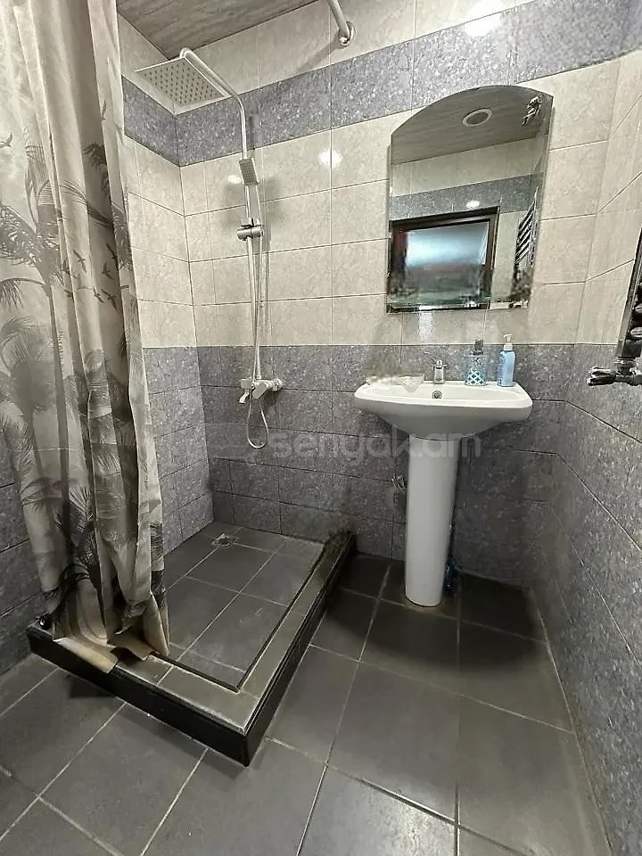 3 Սենյականոց Բնակարան, 80քմ, 11/14 հարկ, Կոսմետիկ Վերանորոգված