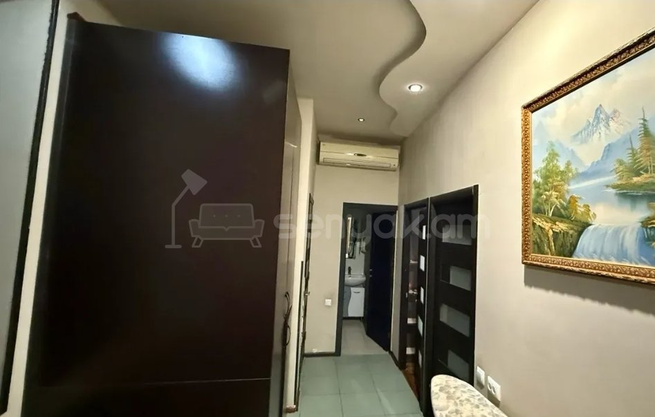 3 Սենյականոց Բնակարան Քարե Շենքում, 90քմ, 1/5 հարկ, Կապիտալ Վերանորոգված, Կահավորված, Արևկող