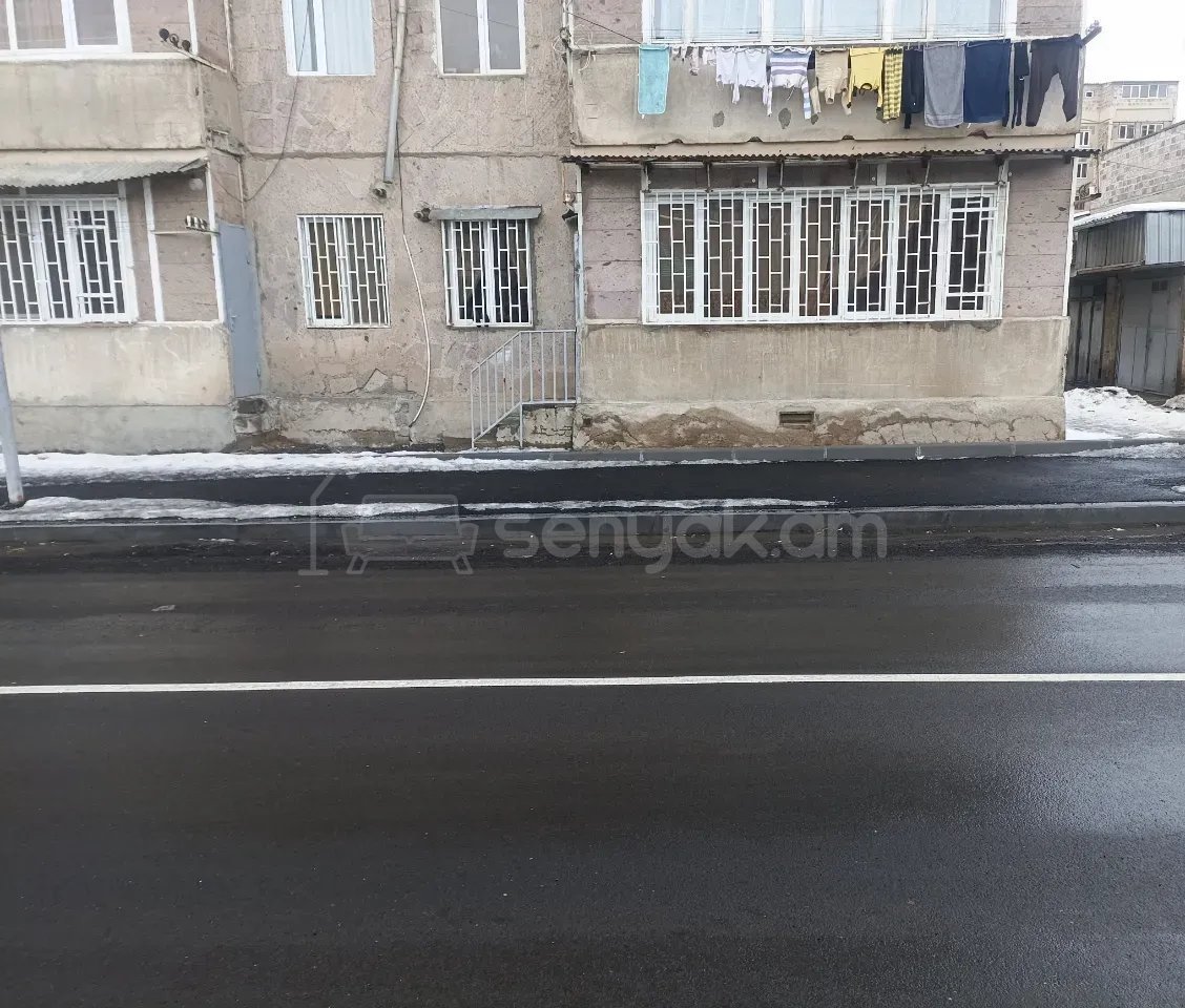 3 Սենյականոց Բնակարան, 74քմ, 1/9 հարկ, Պետական Վիճակում