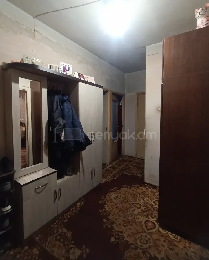 3 Սենյականոց Բնակարան, 74քմ, 1/9 հարկ, Պետական Վիճակում