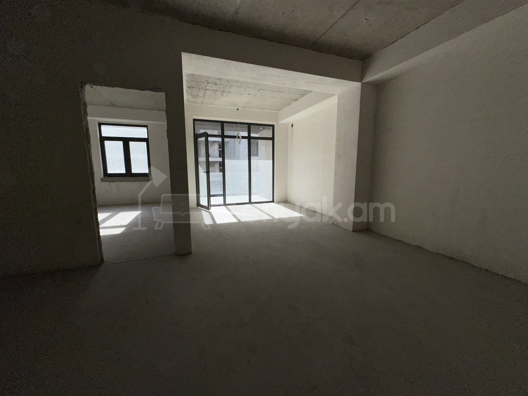 3 Սենյականոց Բնակարան Նորակառույցում, 85քմ, 3/7 հարկ, Զրոյական Վիճակում