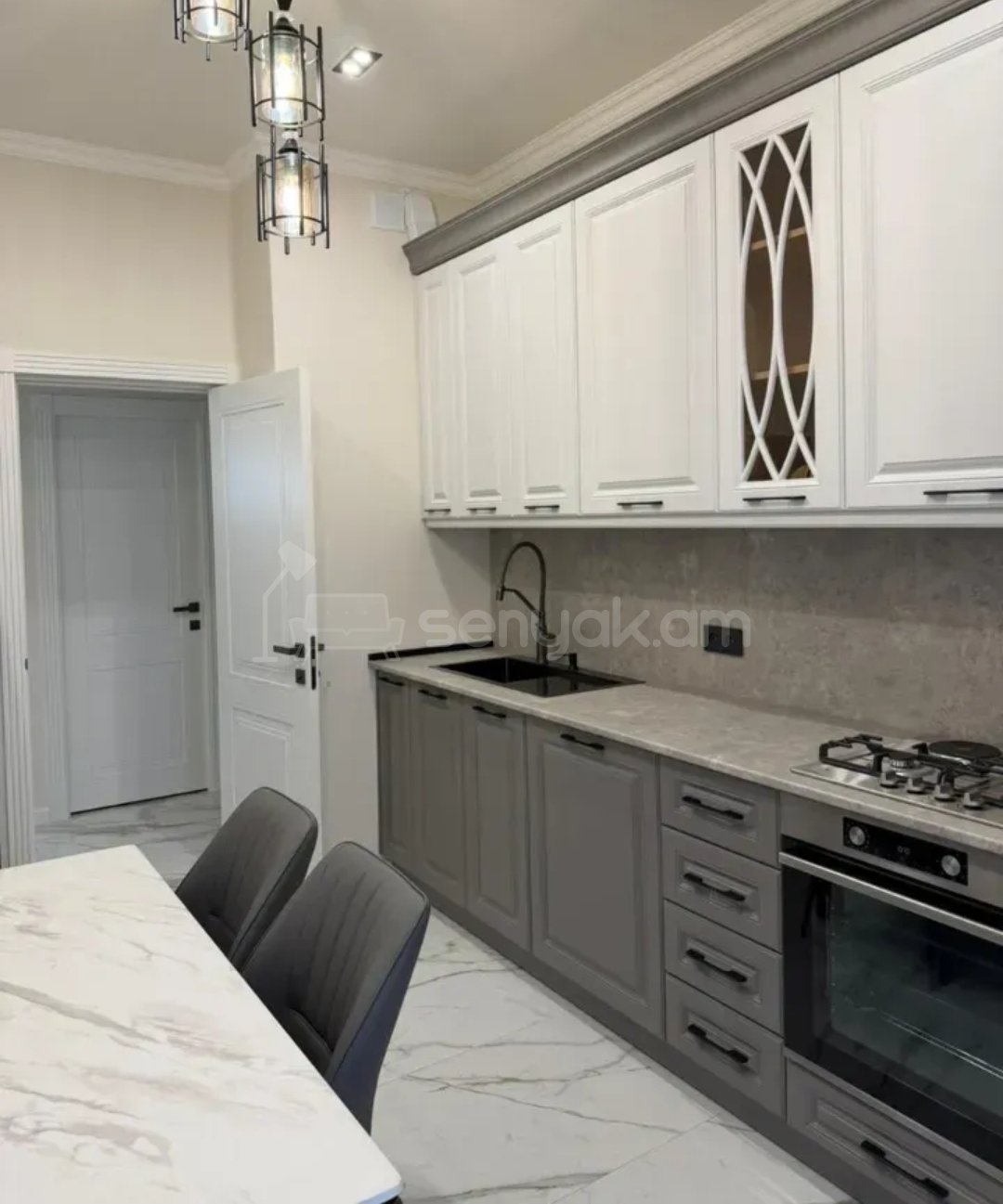 4 Սենյականոց Բնակարան Նորակառույցում, 105քմ, 4/16 հարկ, Կապիտալ Վերանորոգված, Կահավորված