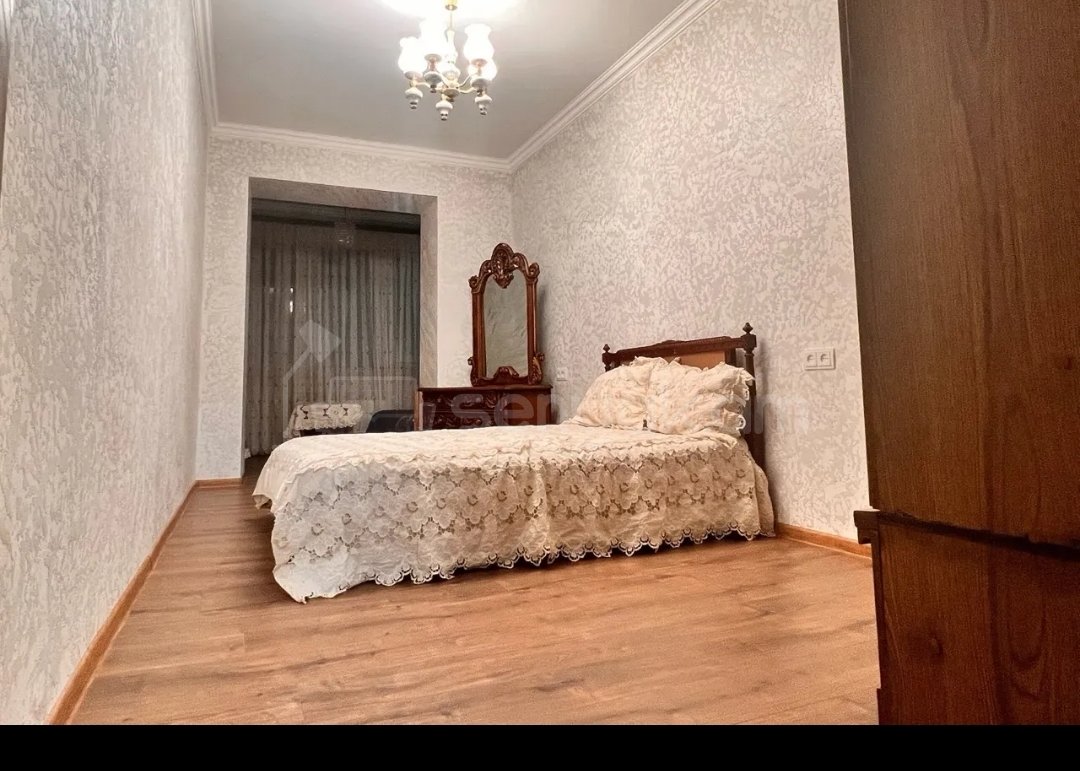 2 Սենյականոց Բնակարան Քարե Շենքում, 53քմ, 3/5 հարկ, Կապիտալ Վերանորոգված, Կահավորված