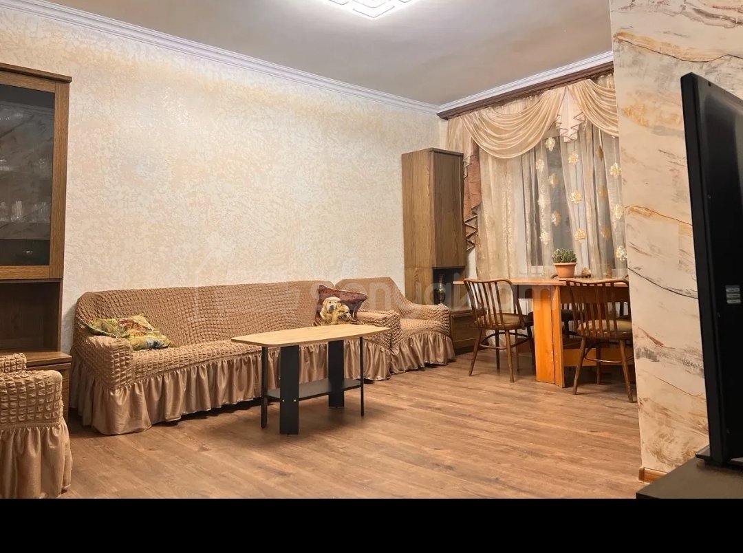 2 Սենյականոց Բնակարան Քարե Շենքում, 53քմ, 3/5 հարկ, Կապիտալ Վերանորոգված, Կահավորված