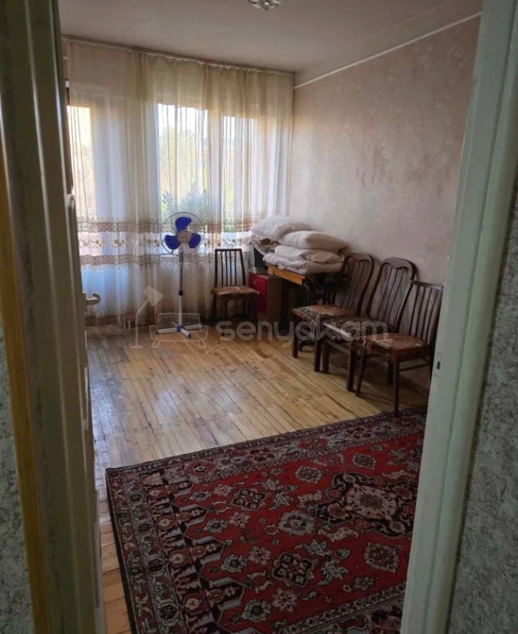 2 Սենյականոց Բնակարան Քարե Շենքում, 63քմ, 5/5 հարկ, Նորմալ Վիճակում