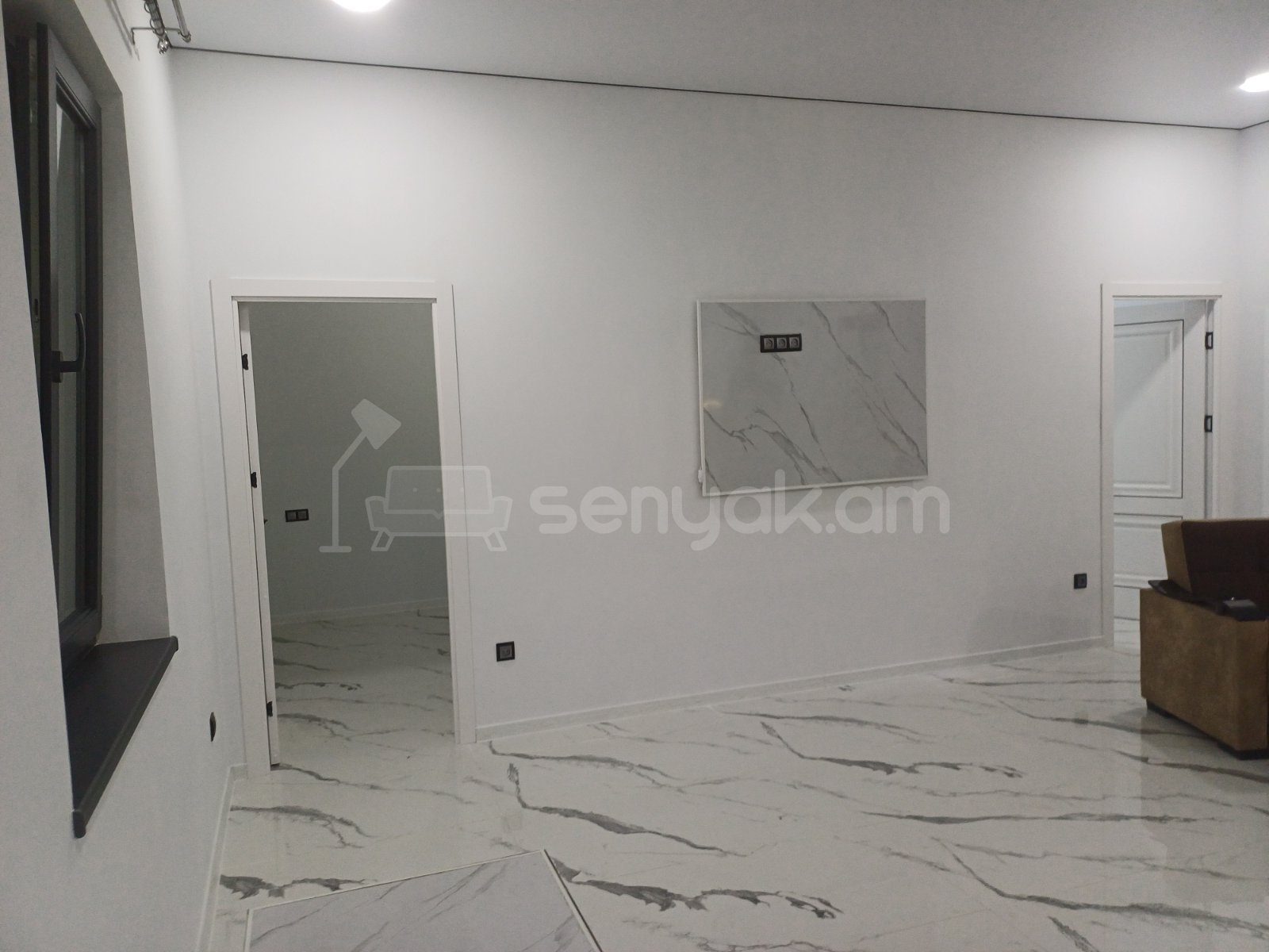 3 Սենյականոց Բնակարան Քարե Շենքում, 80քմ, 1/2 հարկ, Կապիտալ Վերանորոգված, Կահավորված, Արևկող