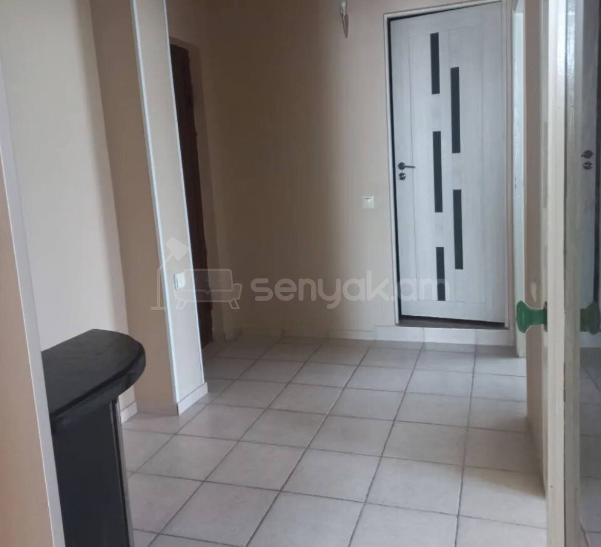 2 Սենյականոց Բնակարան, 65քմ, 3/9 հարկ, Կոսմետիկ Վերանորոգված, Կահավորված
