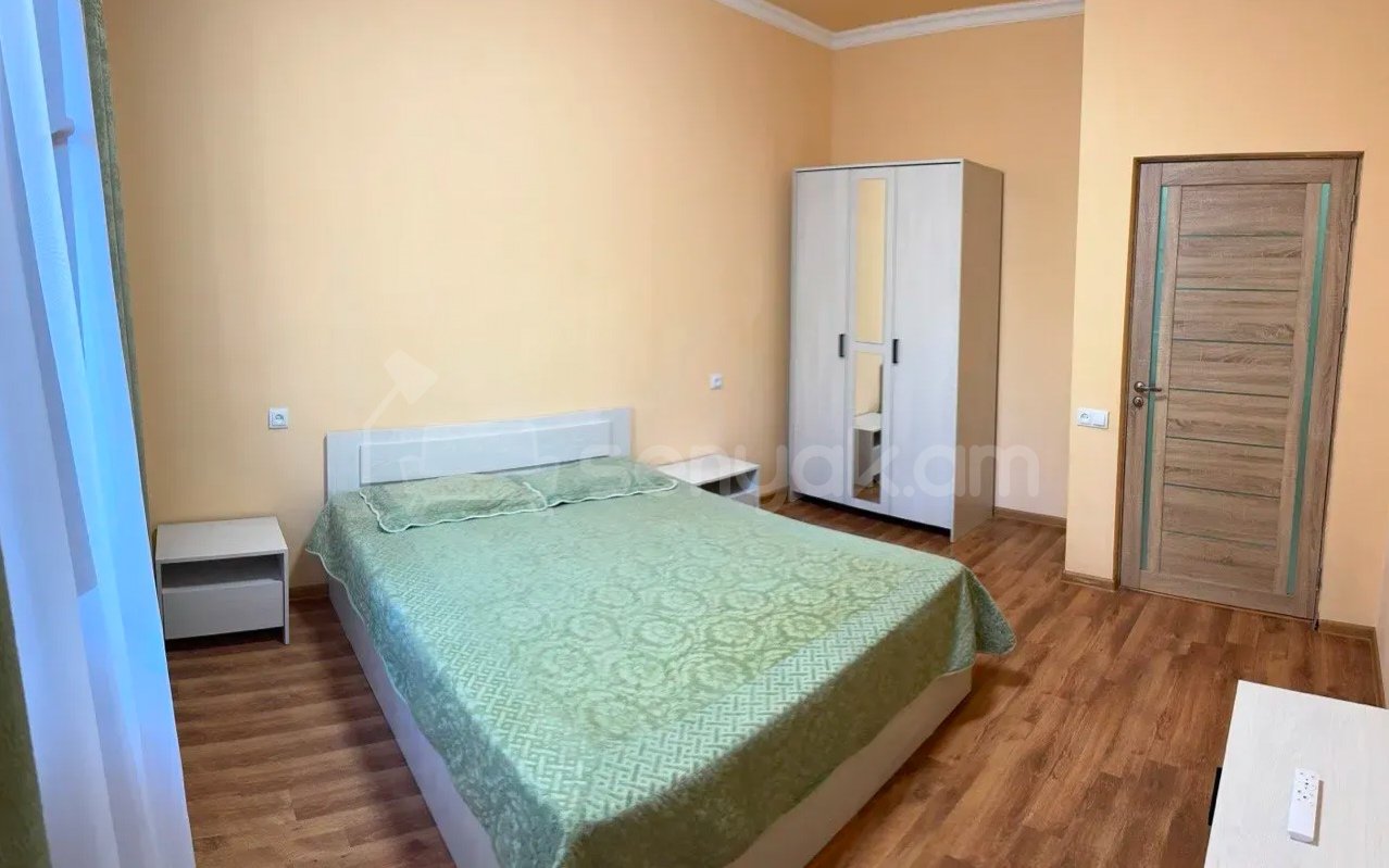 2 Սենյականոց Բնակարան, 65քմ, 1/17 հարկ, Նորմալ Վիճակում, Կահավորված