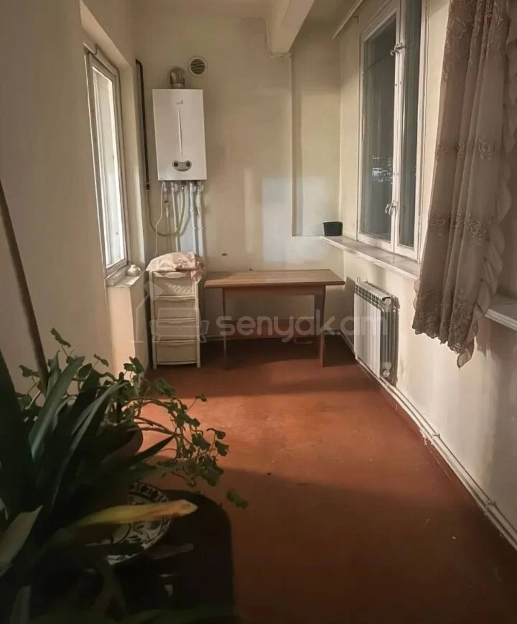 2 Սենյականոց Բնակարան Քարե Շենքում, 58քմ, 3/5 հարկ, Կոսմետիկ Վերանորոգված, Կահավորված, Արևկող