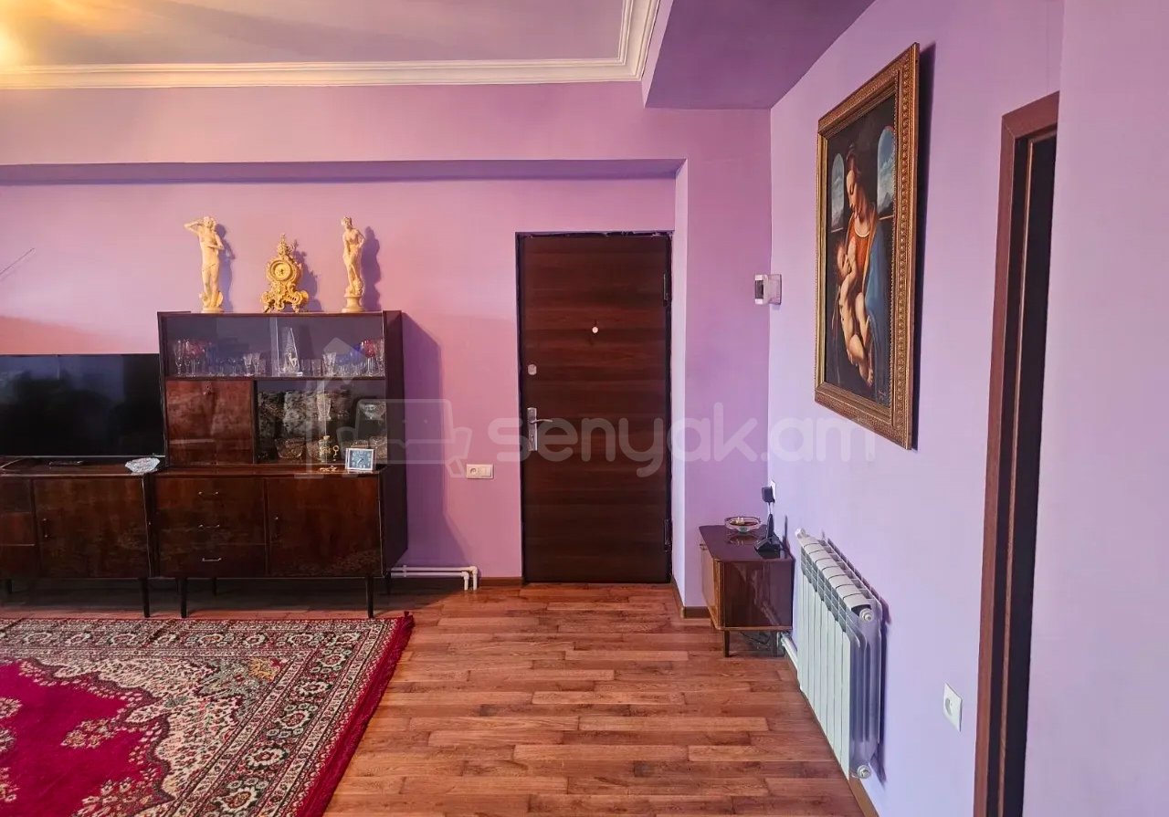 3 Սենյականոց Բնակարան, 100քմ, 6/10 հարկ, Նորմալ Վիճակում, Կահավորված