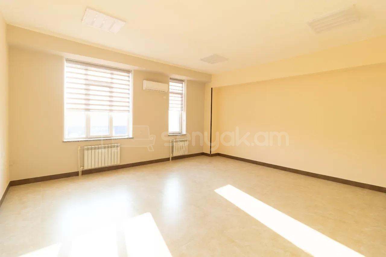 Օֆիսային Տարածք, 206քմ, Կապիտալ Վերանորոգված