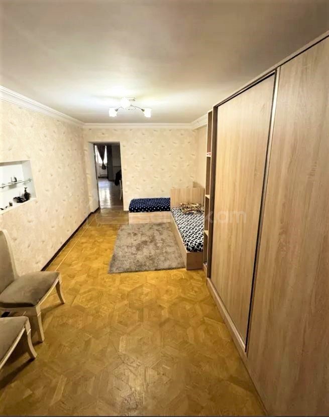3 Սենյականոց Բնակարան Քարե Շենքում, 70քմ, 2/5 հարկ, Կապիտալ Վերանորոգված