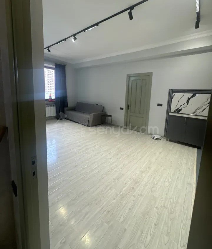 2 Սենյականոց Բնակարան Նորակառույցում, 52քմ, 7/9 հարկ, Դիզայներական Վերանորոգված