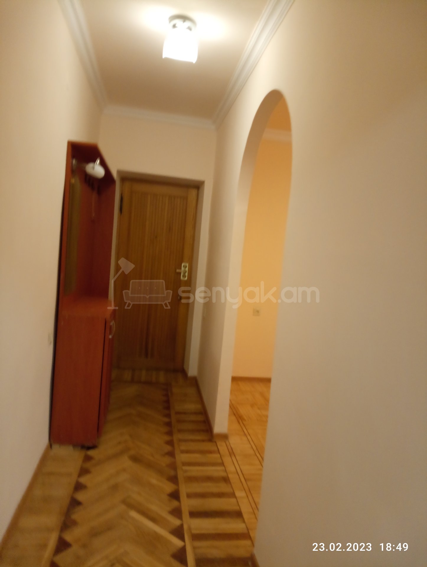 2 Սենյականոց Բնակարան Քարե Շենքում, 62քմ, 5/5 հարկ, Կապիտալ Վերանորոգված, Կահավորված, Արևկող