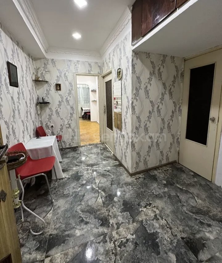1 Սենյականոց Բնակարան, 45քմ, 9/9 հարկ, Նորմալ Վիճակում, Կահավորված