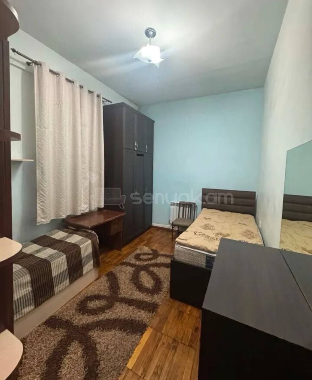 3 Սենյականոց Բնակարան Քարե Շենքում, 90քմ, 1/5 հարկ, Կապիտալ Վերանորոգված, Կահավորված