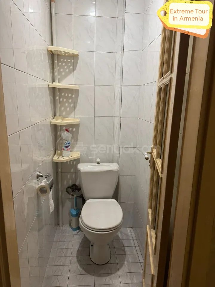 1 Սենյականոց Բնակարան Քարե Շենքում, 38քմ, 4/5 հարկ, Նորմալ Վիճակում, Կահավորված, Արևկող