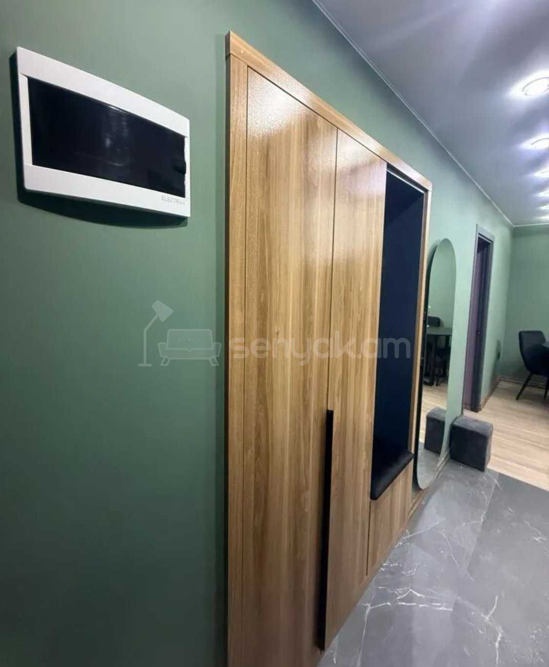 3 Սենյականոց Բնակարան Քարե Շենքում, 55քմ, 3/4 հարկ, Դիզայներական Վերանորոգված