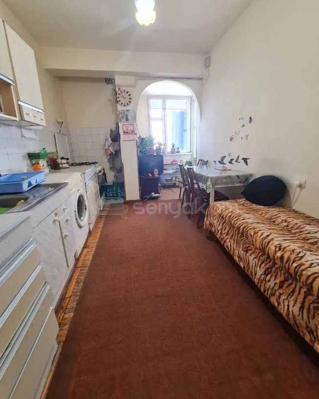 3 Սենյականոց Բնակարան, 114քմ, 8/8 հարկ, Պետական Վիճակում