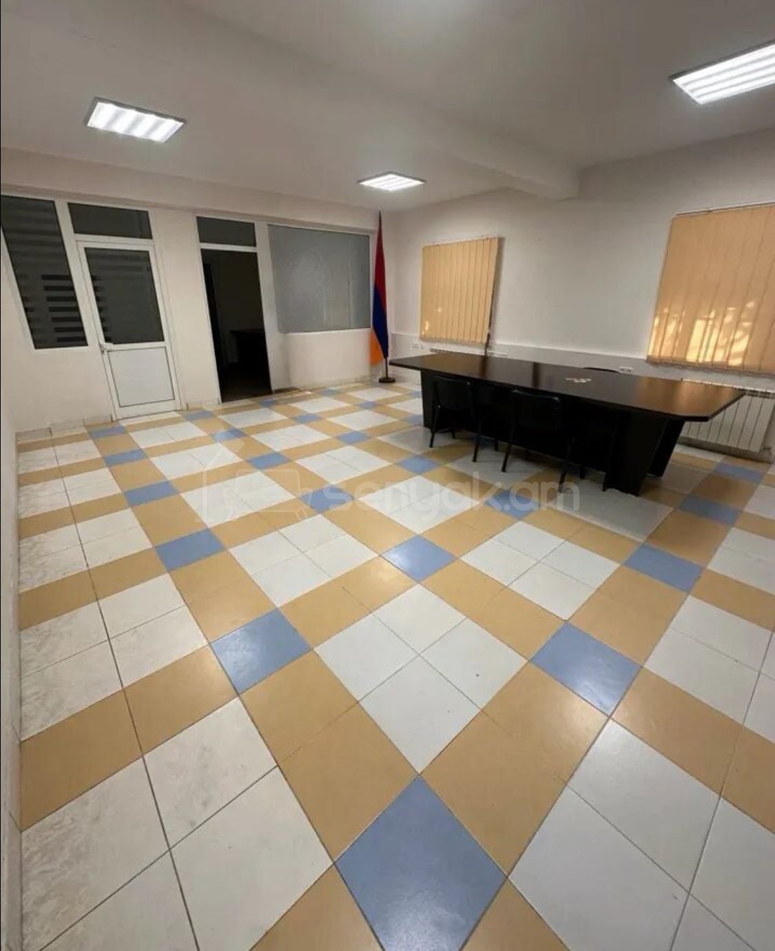Օֆիսային Տարածք, 300քմ, Կապիտալ Վերանորոգված