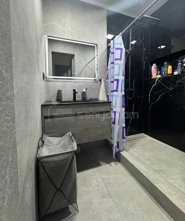 3 Սենյականոց Բնակարան Նորակառույցում, 83քմ, 9/10 հարկ, Կապիտալ Վերանորոգված