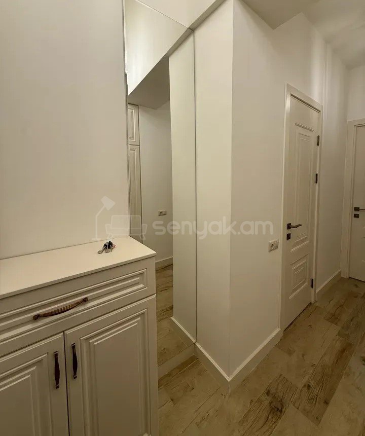 2 Սենյականոց Բնակարան Նորակառույցում, 56քմ, 12/12 հարկ, Կապիտալ Վերանորոգված