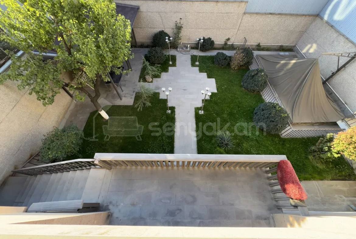 5 Սենյականոց Շքեղ Առանձնատուն, 320քմ, Կահավորված, Ավտոտնակով