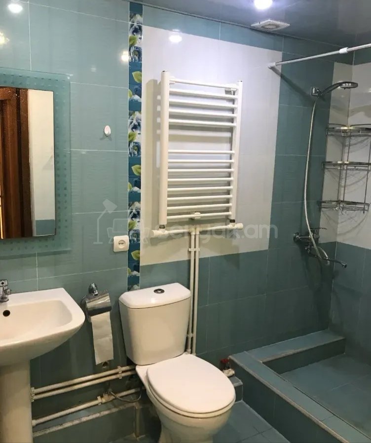 3 Սենյականոց Բնակարան, 90քմ, 2/14 հարկ, Նորմալ Վիճակում, Կահավորված