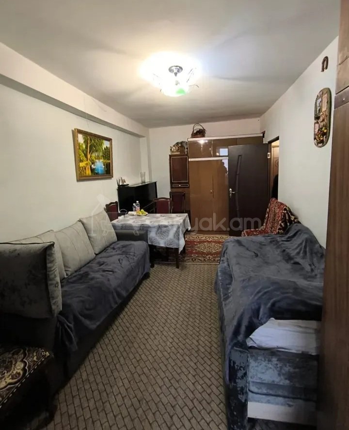 1 Սենյականոց Բնակարան Քարե Շենքում, 41քմ, 3/7 հարկ, Կոսմետիկ Վերանորոգված