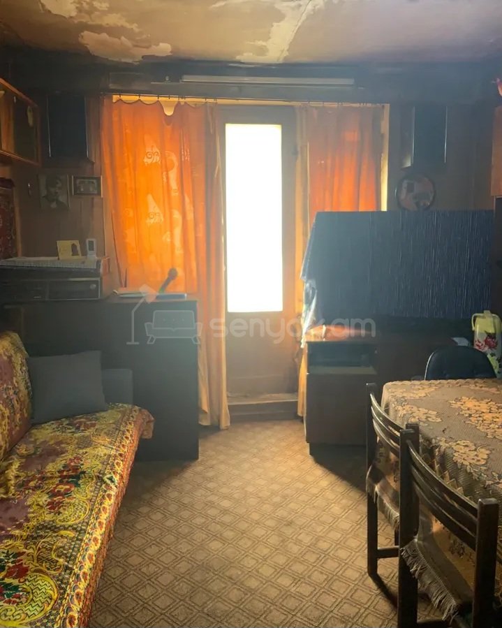 1 Սենյականոց Բնակարան, 31քմ, 4/4 հարկ, Նորմալ Վիճակում