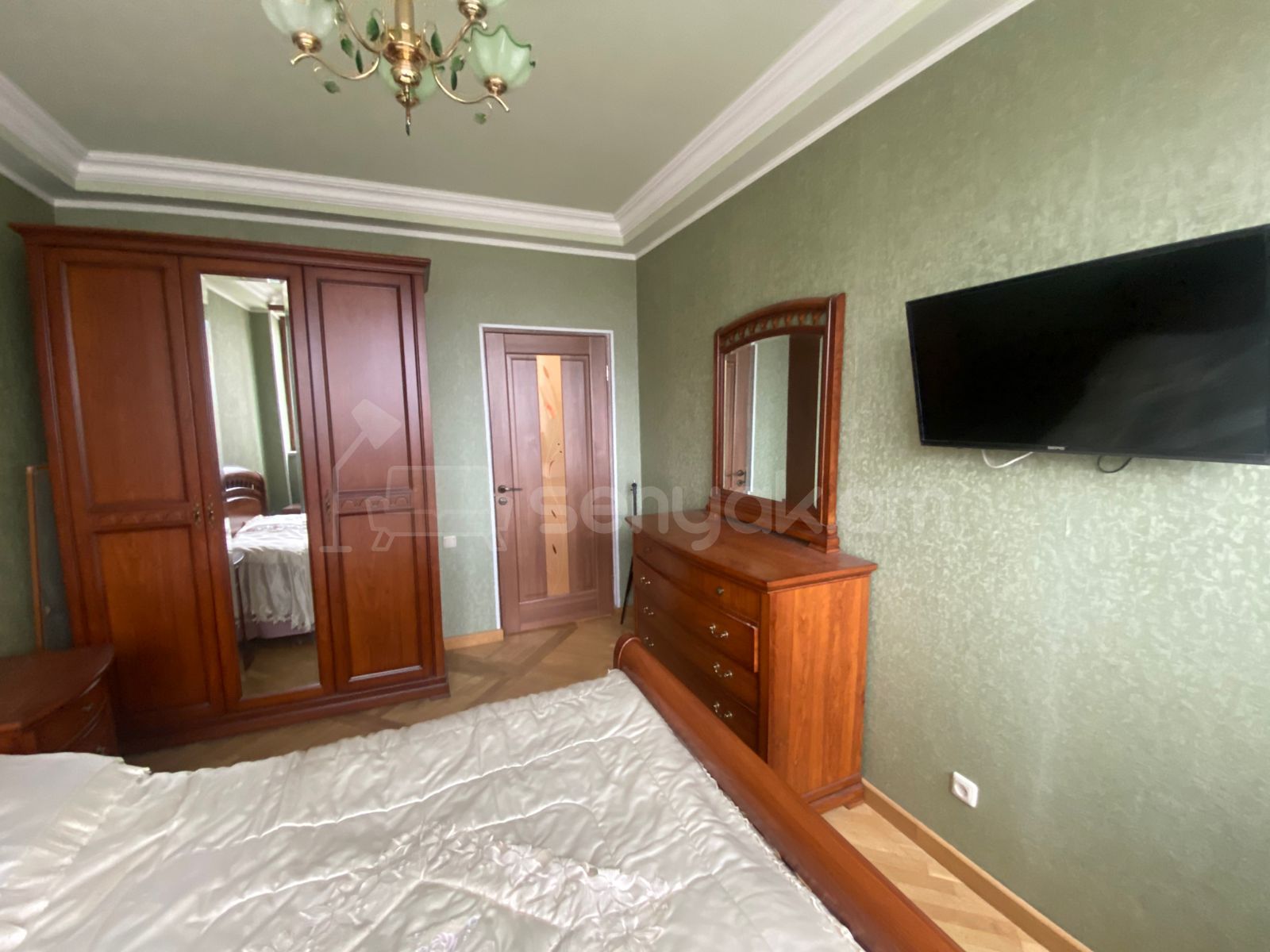 4 Սենյականոց Բնակարան, 130քմ, 4/9 հարկ, Կապիտալ Վերանորոգված, Կահավորված