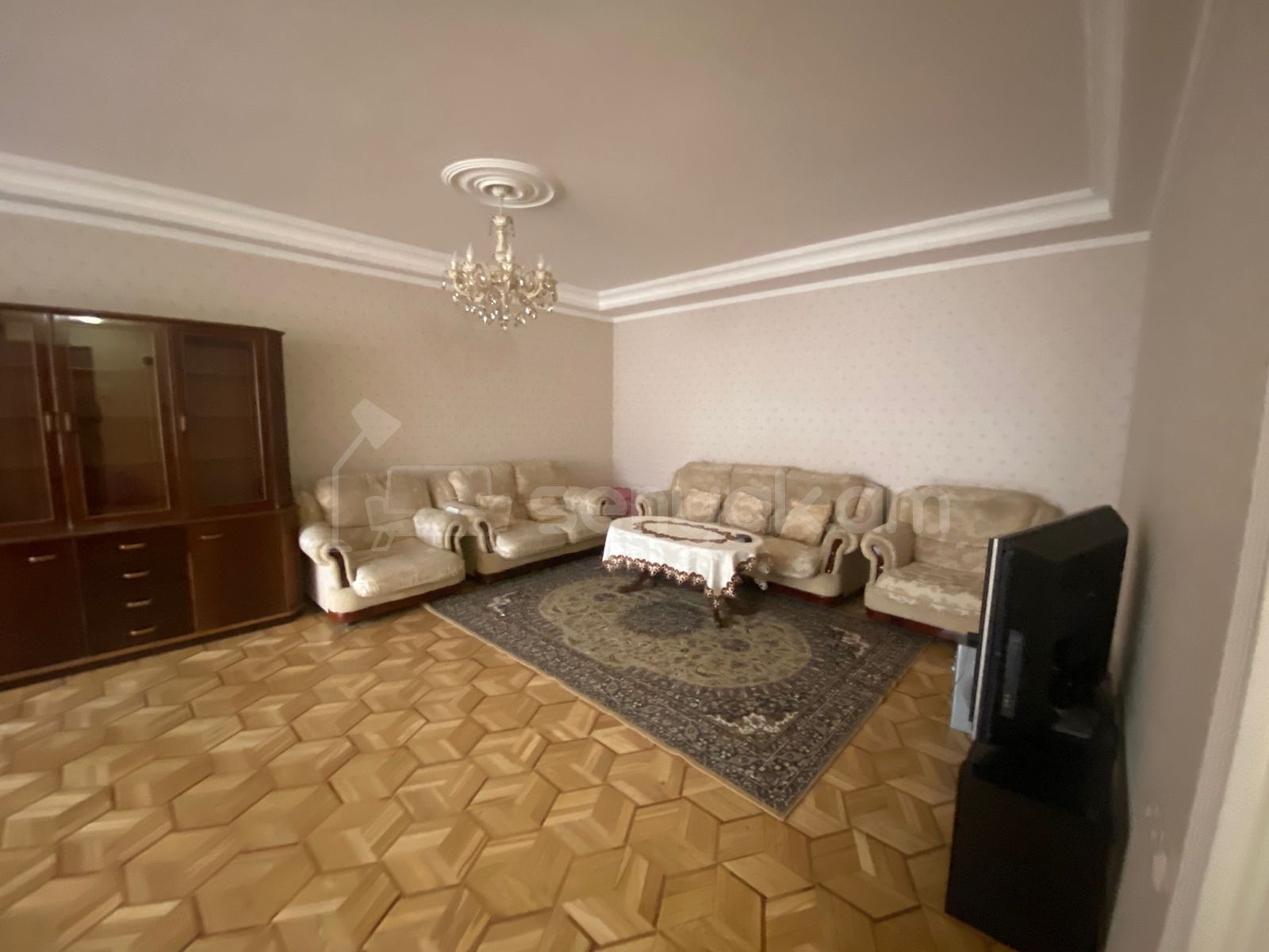 4 Սենյականոց Բնակարան, 130քմ, 4/9 հարկ, Կապիտալ Վերանորոգված, Կահավորված