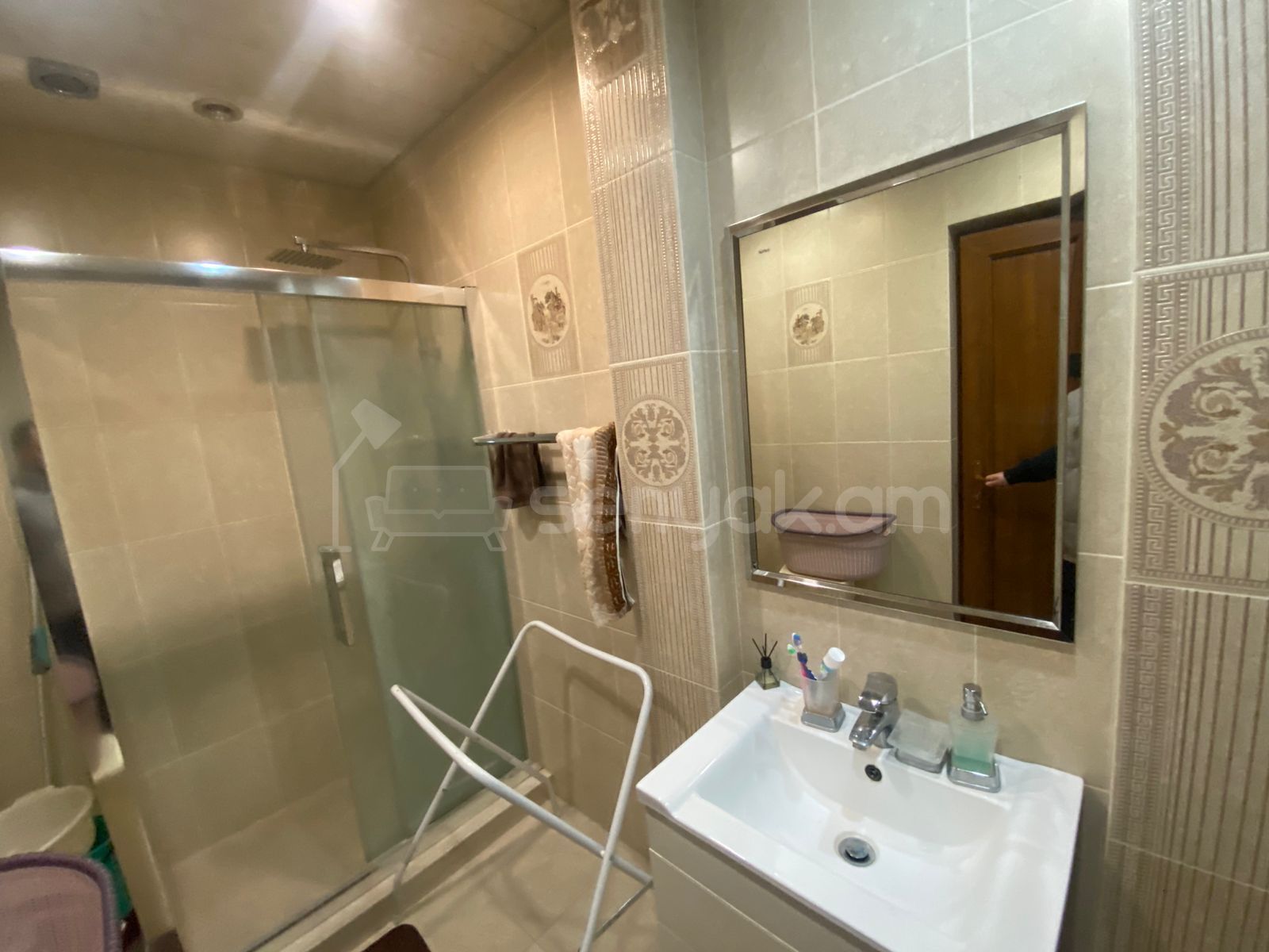 4 Սենյականոց Բնակարան, 130քմ, 4/9 հարկ, Կապիտալ Վերանորոգված, Կահավորված