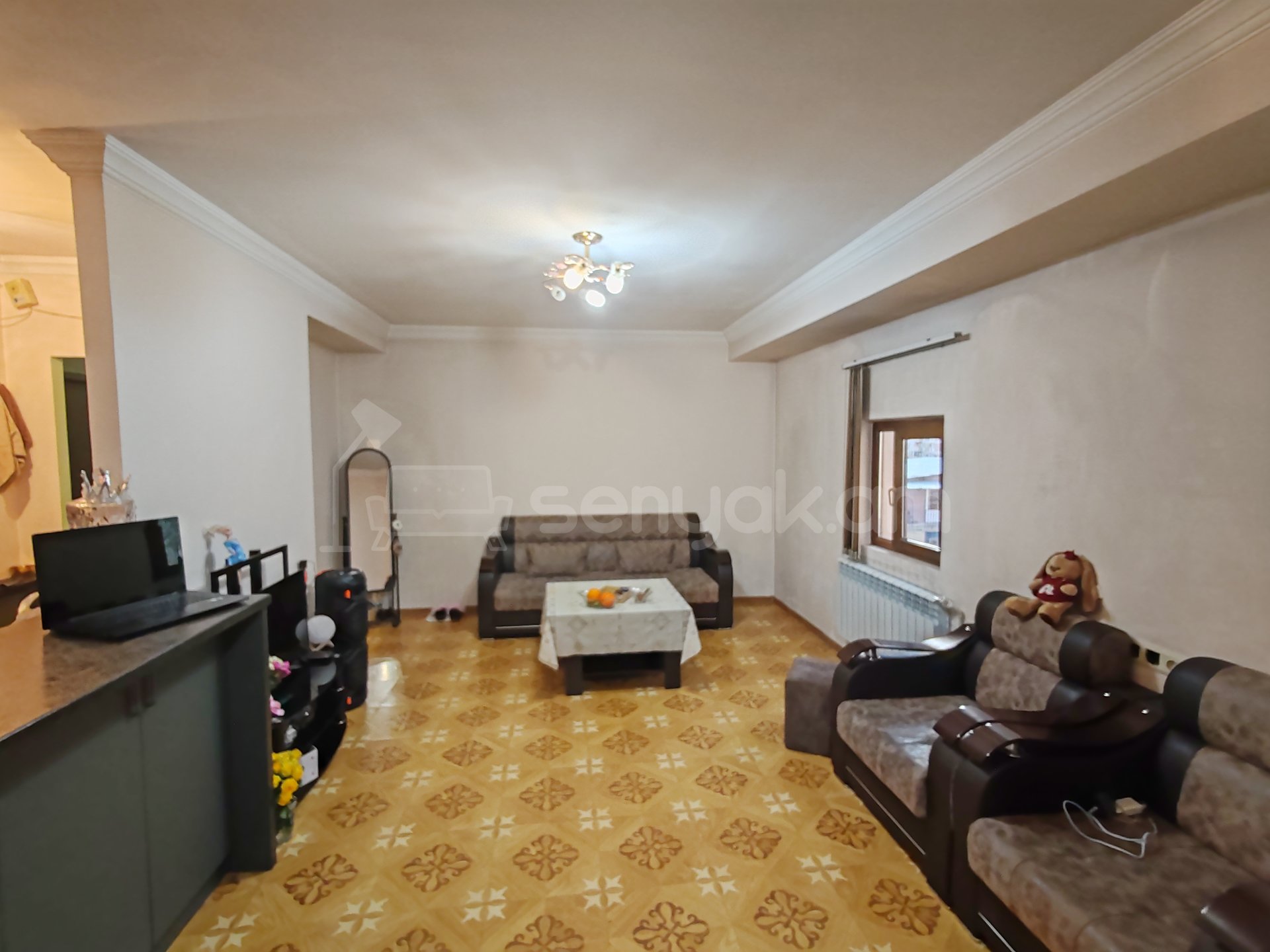 3 Սենյականոց Բնակարան, 50քմ, 3/9 հարկ, Նորմալ Վիճակում, Կահավորված