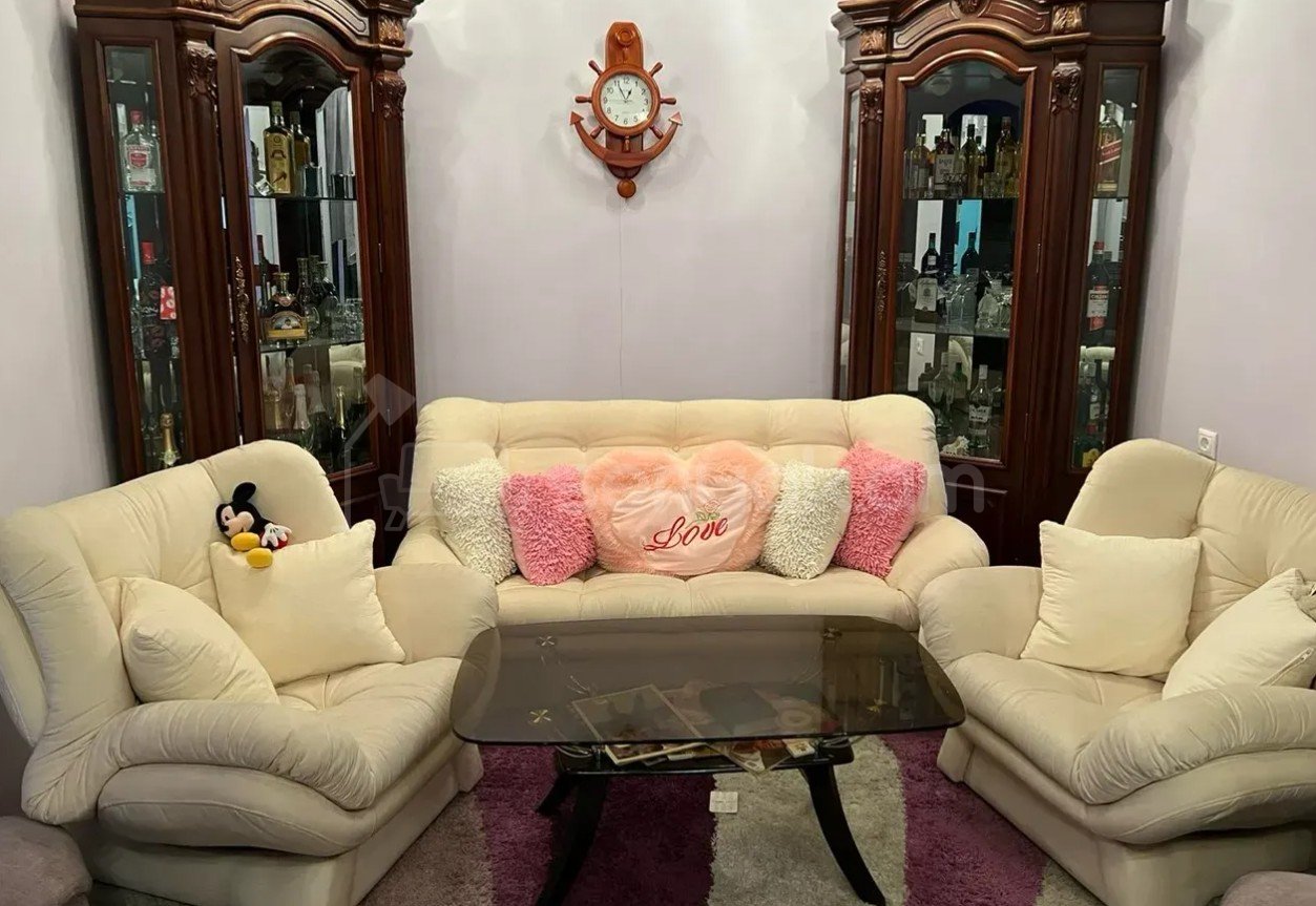 2 Սենյականոց Բնակարան Քարե Շենքում, 45քմ, 1/5 հարկ, Կապիտալ Վերանորոգված, Կահավորված