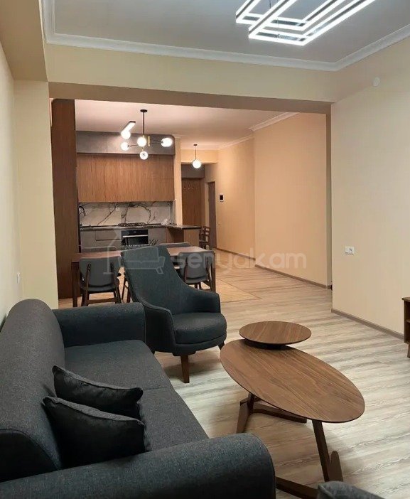 3 Սենյականոց Բնակարան Նորակառույցում, 100քմ, 5/14 հարկ, Կապիտալ Վերանորոգված, Կահավորված, Արևկող