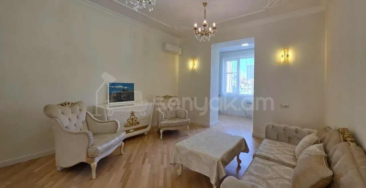 3 Սենյականոց Բնակարան Քարե Շենքում, 71քմ, 4/4 հարկ, Կապիտալ Վերանորոգված