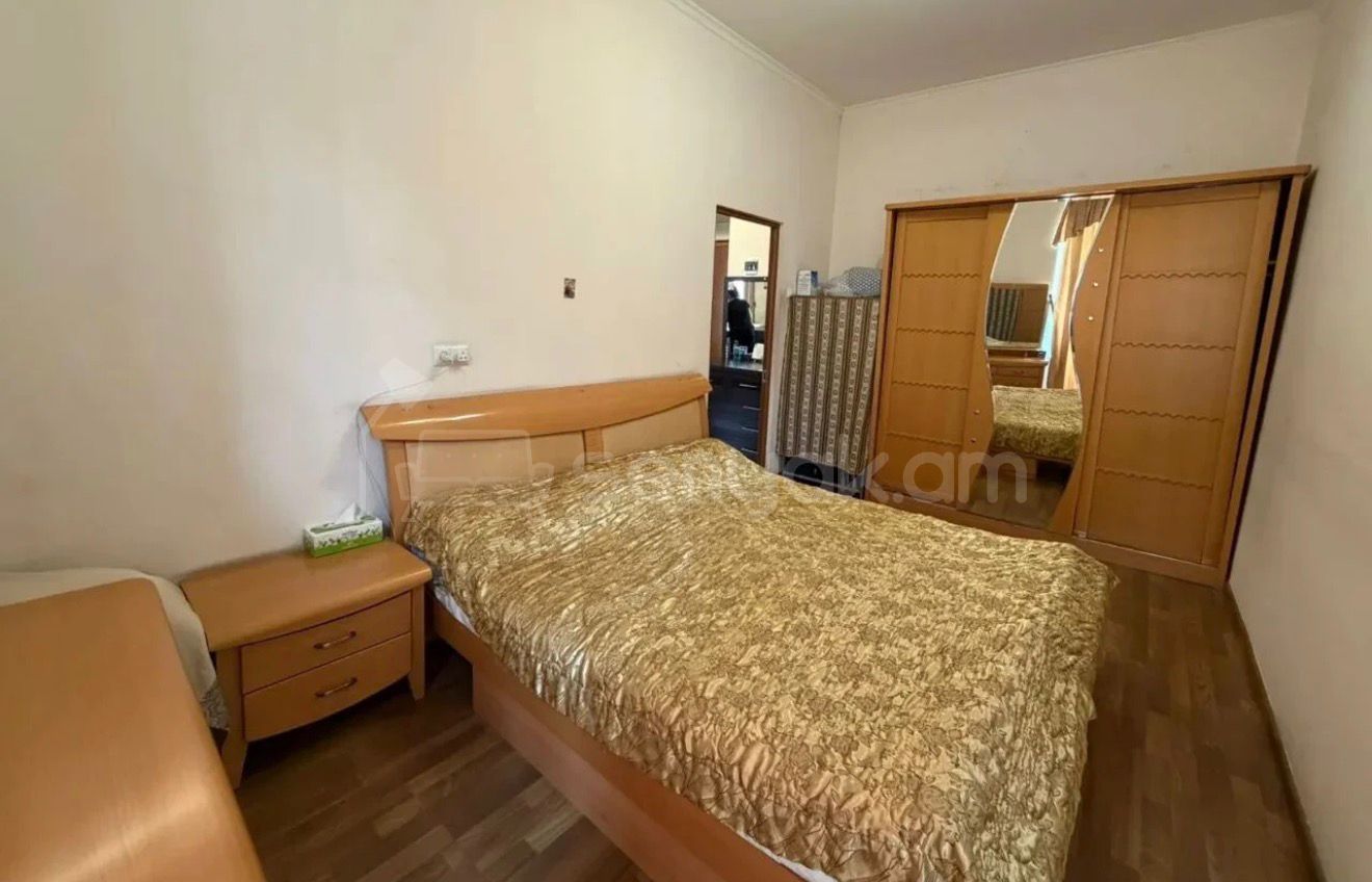2 Սենյականոց Բնակարան Քարե Շենքում, 50քմ, 3/5 հարկ, Կապիտալ Վերանորոգված, Կահավորված, Արևկող