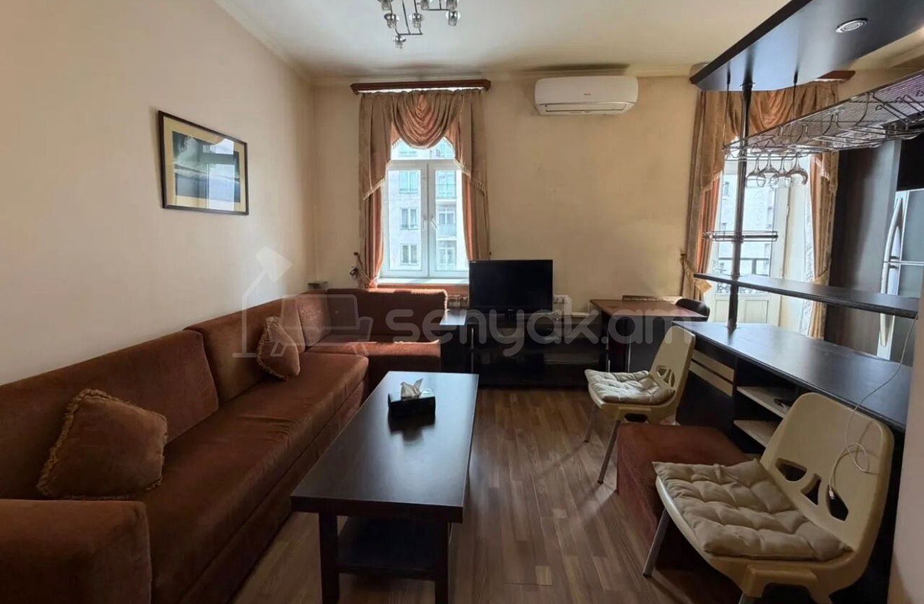 2 Սենյականոց Բնակարան Քարե Շենքում, 50քմ, 3/5 հարկ, Կապիտալ Վերանորոգված, Կահավորված, Արևկող