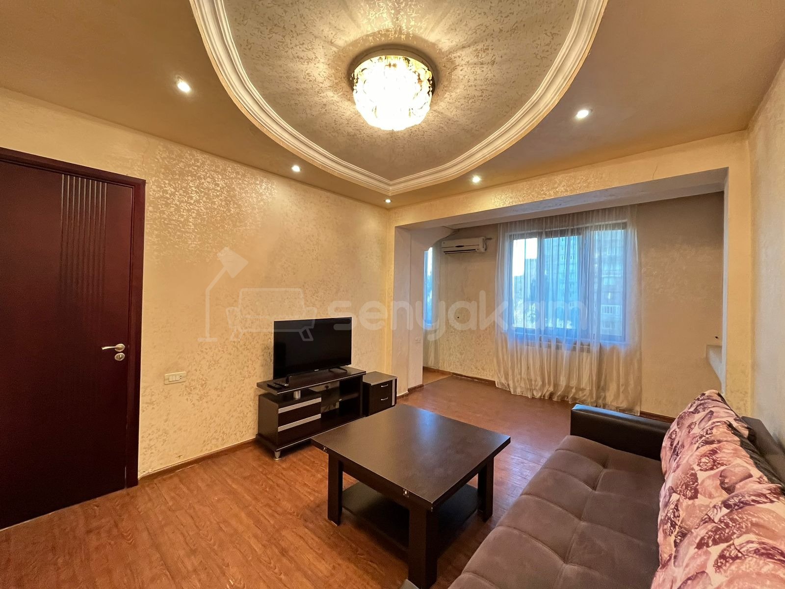 2 Սենյականոց Բնակարան Քարե Շենքում, 48քմ, 4/5 հարկ, Կապիտալ Վերանորոգված