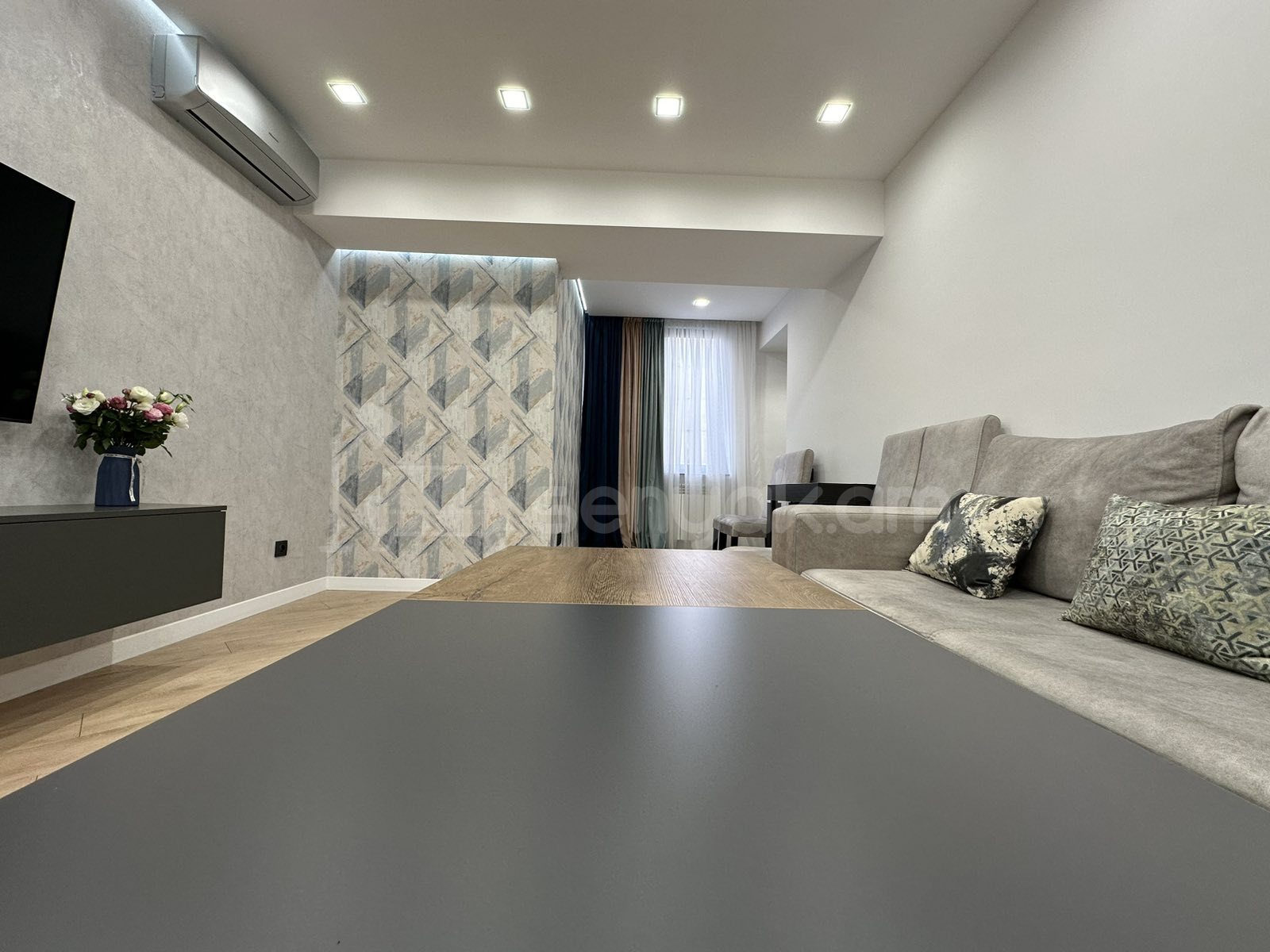 3 Սենյականոց Բնակարան, 64քմ, 5/16 հարկ, Դիզայներական Վերանորոգված