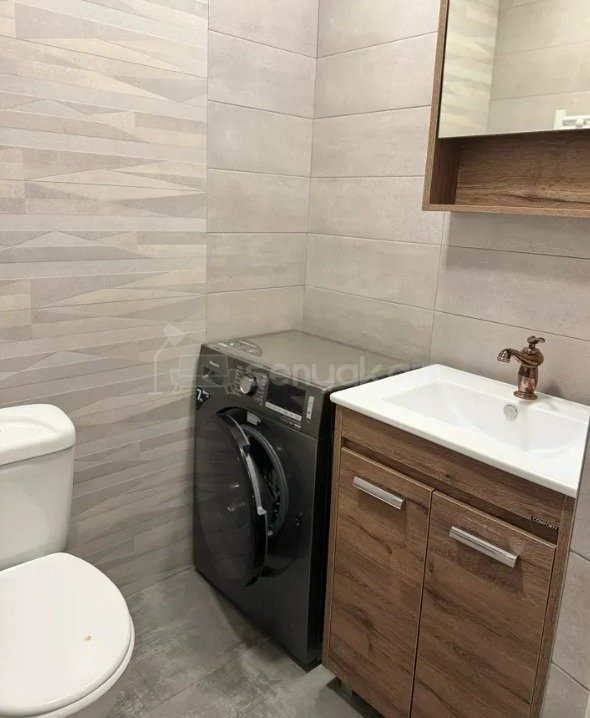 3 Սենյականոց Բնակարան Նորակառույցում, 70քմ, 1/15 հարկ, Կապիտալ Վերանորոգված, Կահավորված, Արևկող