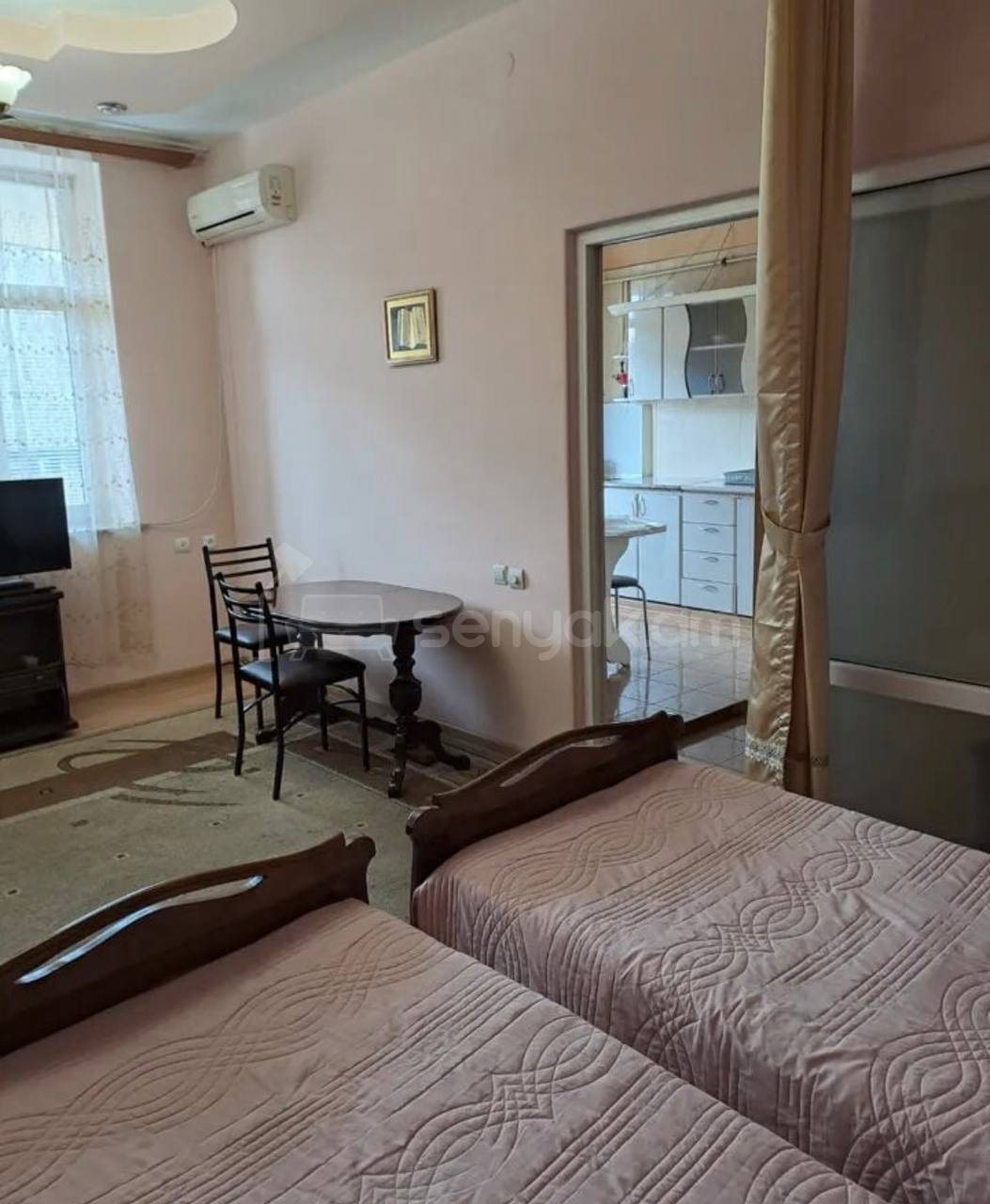 1 Սենյականոց Բնակարան Քարե Շենքում, 41քմ, 2/5 հարկ, Կոսմետիկ Վերանորոգված, Կահավորված