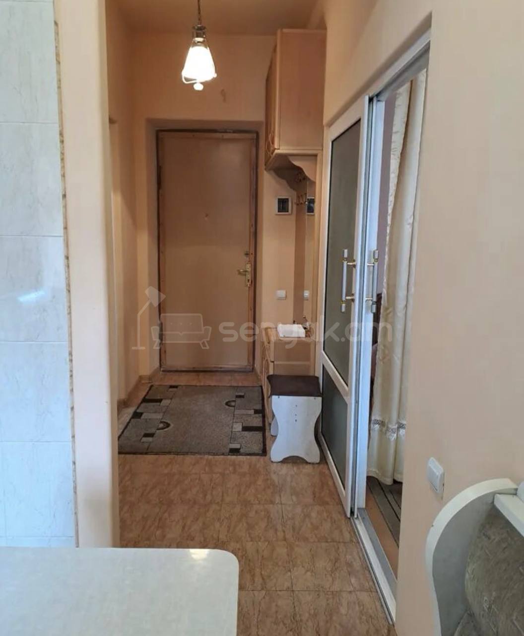 1 Սենյականոց Բնակարան Քարե Շենքում, 48քմ, 1/5 հարկ, Կոսմետիկ Վերանորոգված, Կահավորված